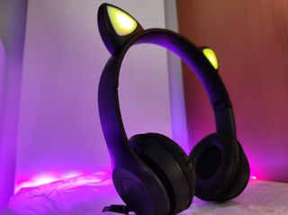 AURICULARES BLUETOOTH NUEVOS CON OREJITAS Y LUCES