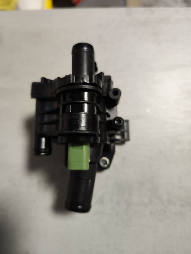 Caja termostato Peugeot 307 1.6 hdi