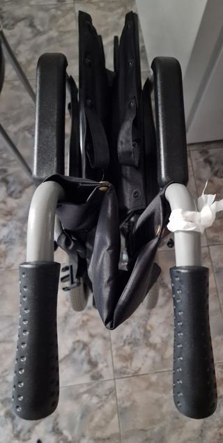 SILLA RUEDAS