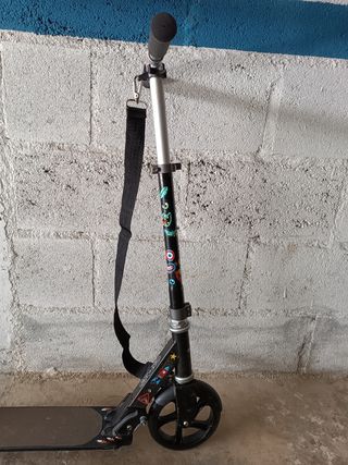 Patinete con manillar 