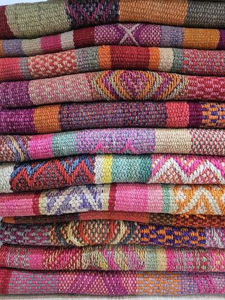 Alfombra hecha a mano de Perú 100% Lana