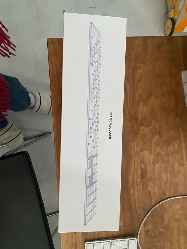 Caja oficial Mac teclado largo