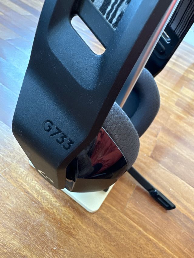 Cascos Gaming Logitech G733
