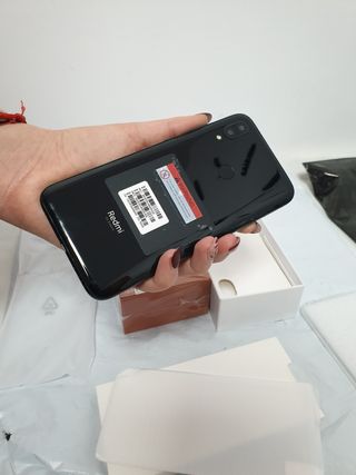 📱 Xiaomi Redmi 7 negro- sin estrenar