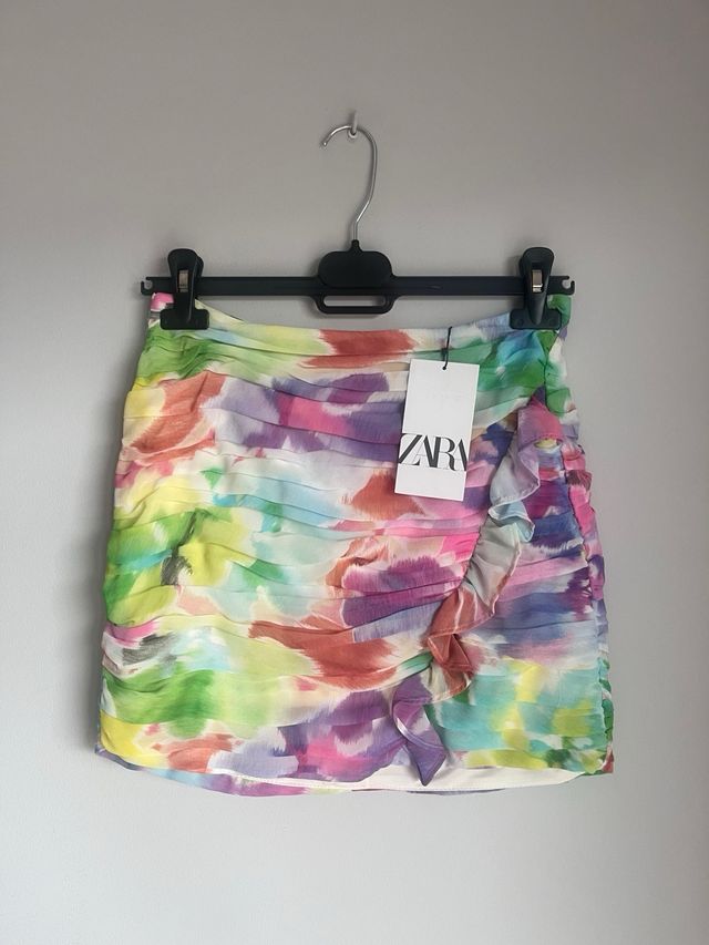 Falda multicolor a estrenar