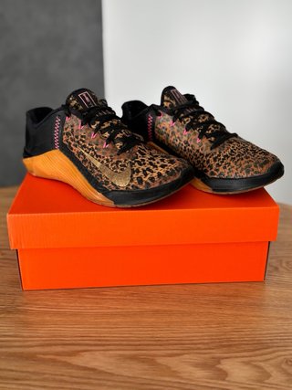 Metcon 6 Leopardo de segunda mano por 40 EUR en Amurrio en WALLAPOP