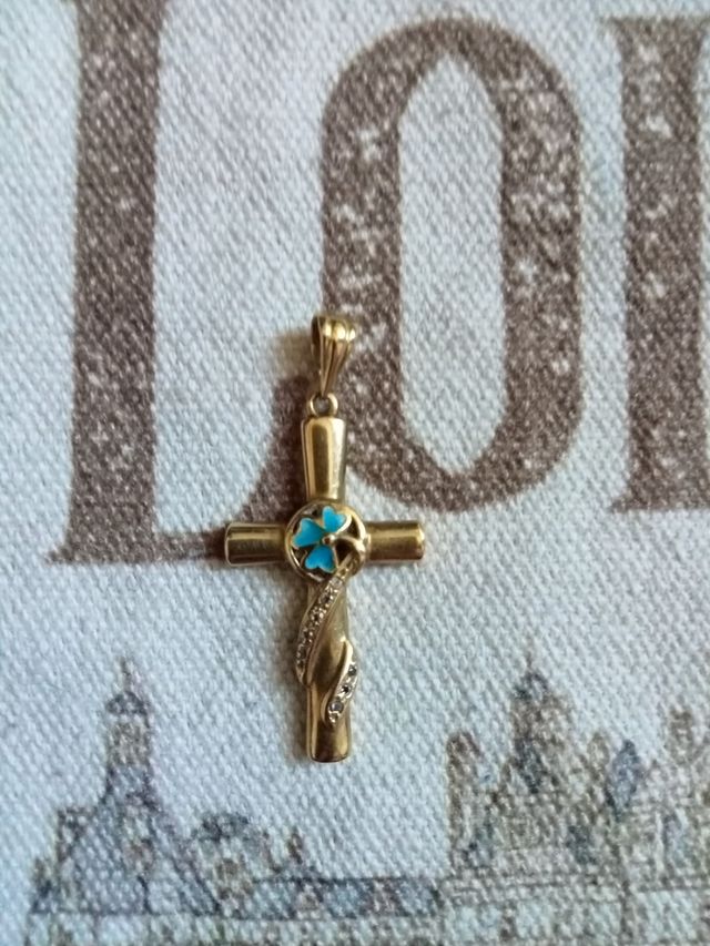 Colgante Crucifijo de oro