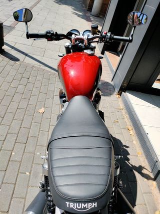 TRIUMPH SPEED TWIN