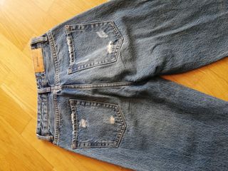 Pantalón chica joven stradivarius