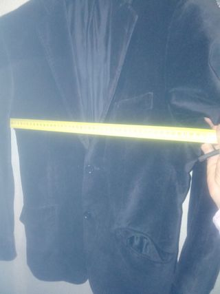 Americana negra terciopelo con 6 bolsillos