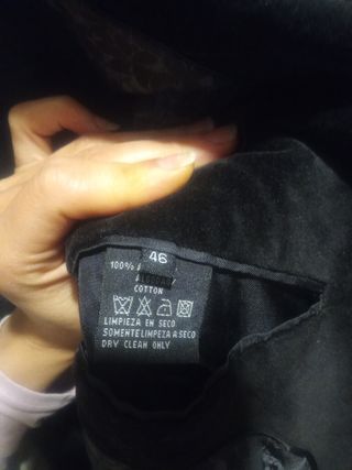 Americana negra terciopelo con 6 bolsillos