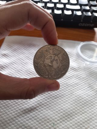 moneda-medalla 25 años jubileo reina