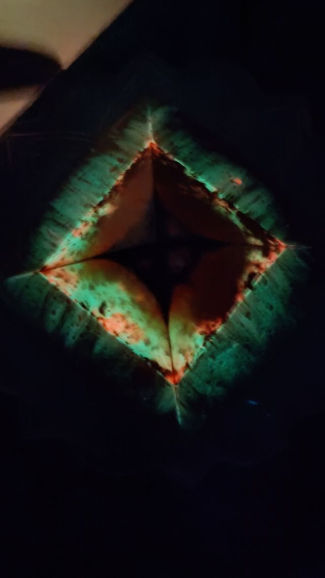 Pirámide de keops epoxy con base floral