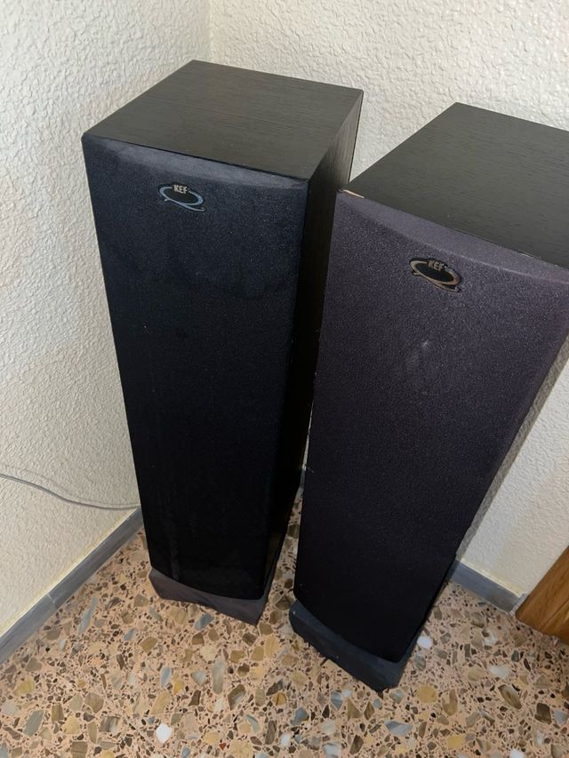 ALTAVOCES KEF 35