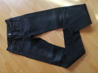 Pantalón vaquero chica stradivarius