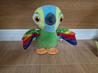 Peluche musical Lorito Pepe y Gallo Bartolito