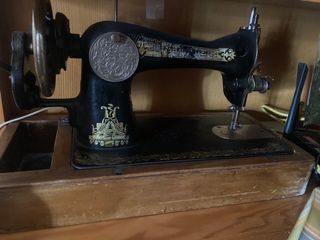 Maquina de coser SINGER
