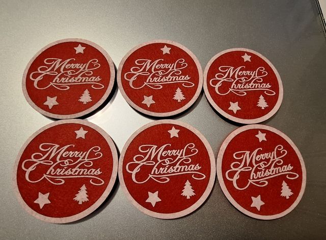 6 sotto bicchieri + 1 vesti bottiglia