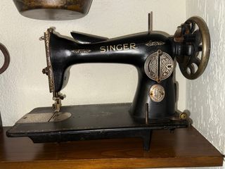 Maquina de coser singer