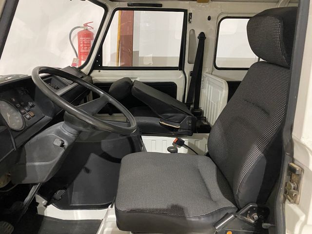 MERCEDES MB 100 1986