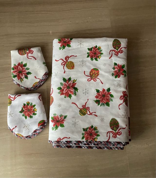 Mantel navideño 4,80 mtrs.y servilletas