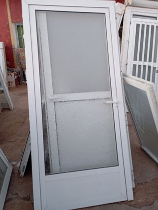 Puerta aluminio 98x208