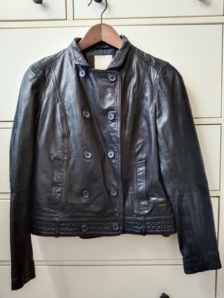 Cazadora piel Levi's 