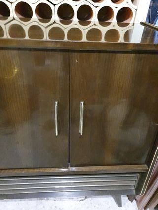 Radio- tocadiscos Telefunken 1958