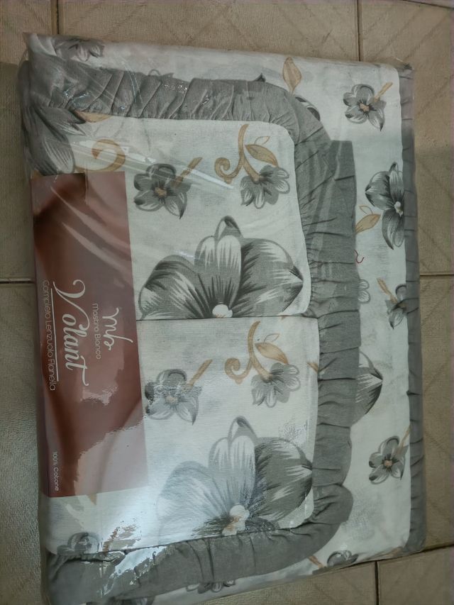 Lenzuola matrimoniali flanella maison bianco volan