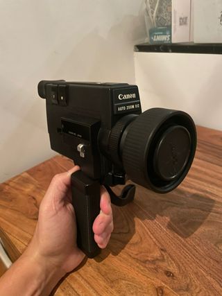 Cámara vídeo analógica Canon 512 XL (super 8)