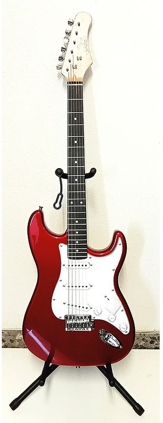 Guitarra eléctrica EKO Mod 1956 con su soporte