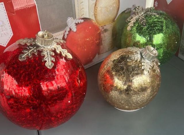 Bolas de navidad con luces led.
