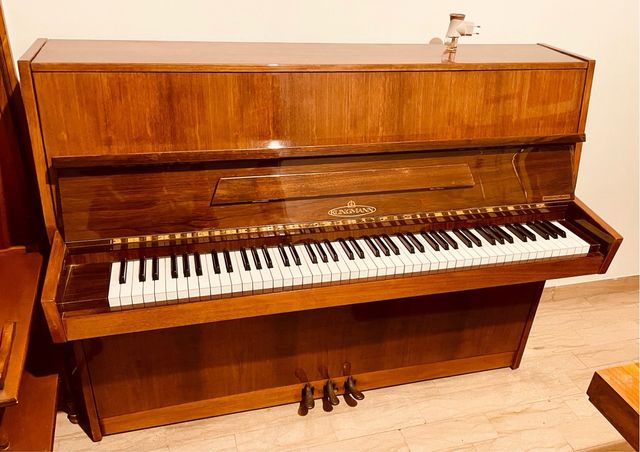 Pianoforte verticale