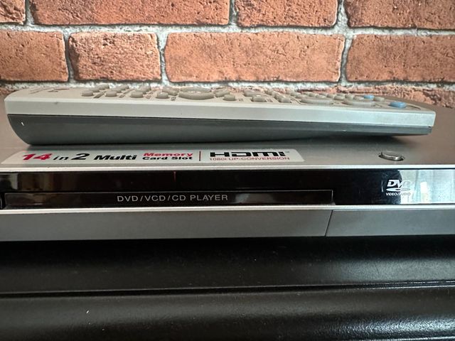 Reproductor DVD marca LG modelo DNX191H