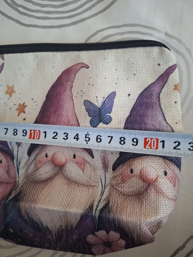 Neceser gnomos morado y beige