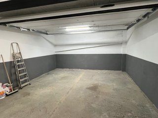 ALQUILO O VENDO dos plazas de garaje cerradas