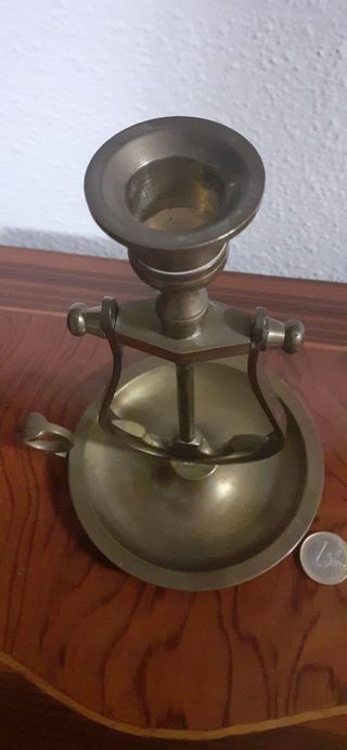 Candelabro de péndulo náutico antiguo de bronce.