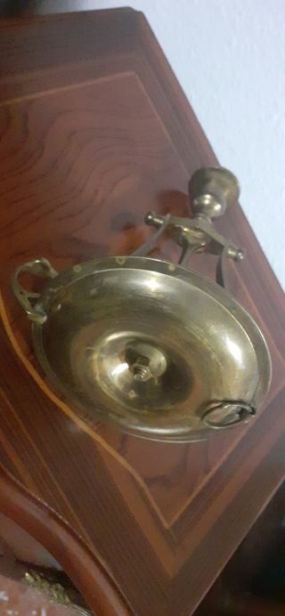 Candelabro de péndulo náutico antiguo de bronce.