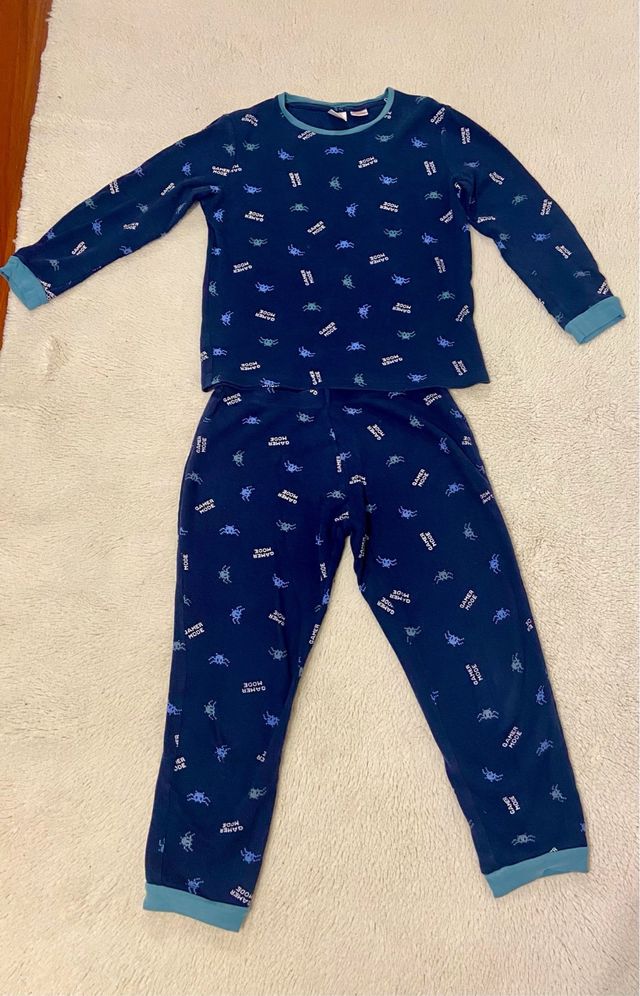 Pijama de niño talla 9-10 años