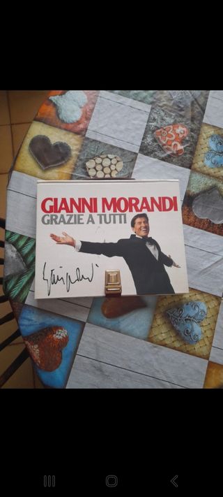 cofanetto autografato 3 CD e libro Gianni Morandi