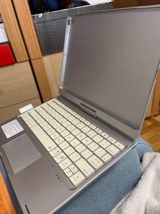 Carcasa -teclado para Ipad