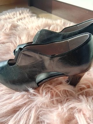 Zapatos negros 24h