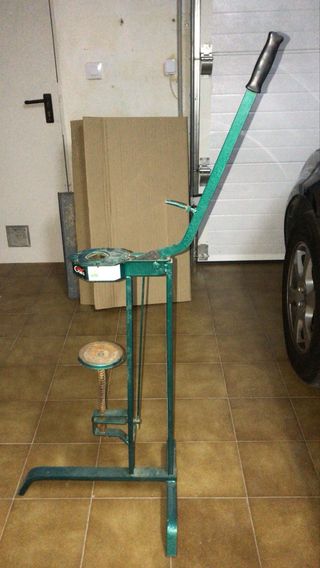 Embotelladora manual antigua