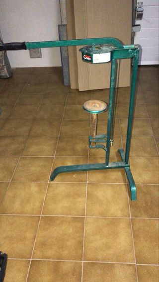 Embotelladora manual antigua