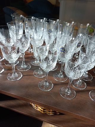 Copas talladas a mano