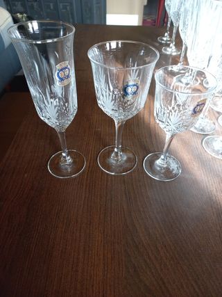 Copas talladas a mano