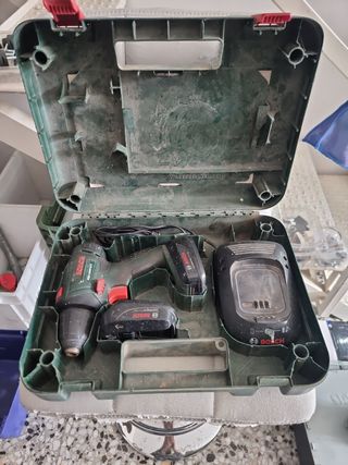 Taladro a batería 