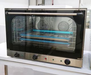 Horno industrial de 4 bandejas