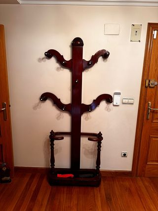 PERCHERO Y PARAGUERO