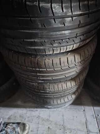 Neumaticos 215/50R18 92W